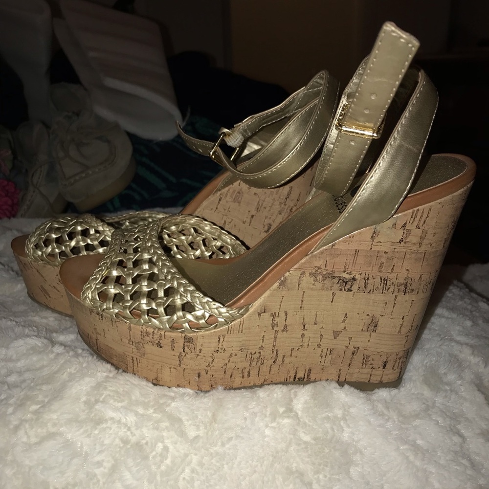 Cork wedges